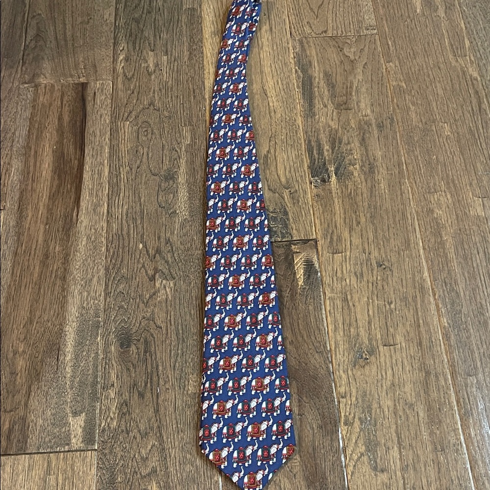 Elegant Blue and Red Patterned Men's Tie